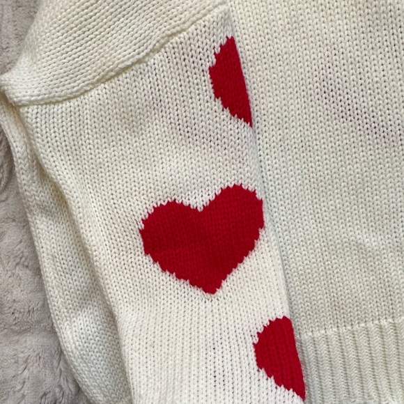 Red Heart Oversized Shaggy Sweater Perfect for Valentines! Women’s Large. - Picture 6 of 10